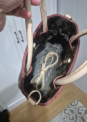  Beden louis vuitton çanta