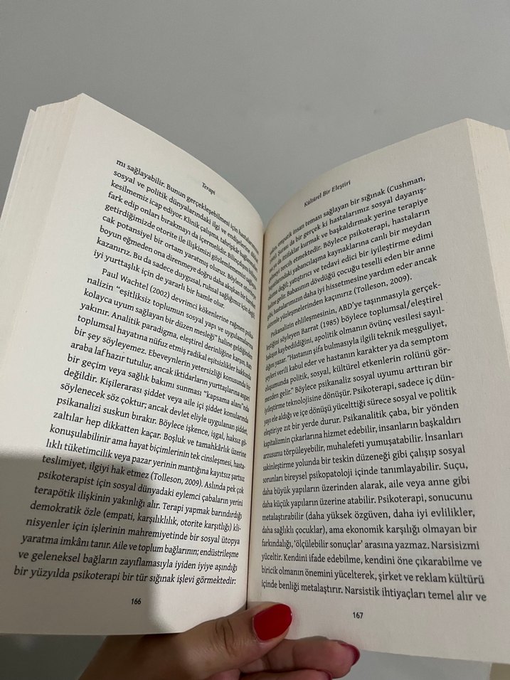 Terapi - Kültürel Bir Eleştiri Kitabı - Kemal Sayar - Görsel 4