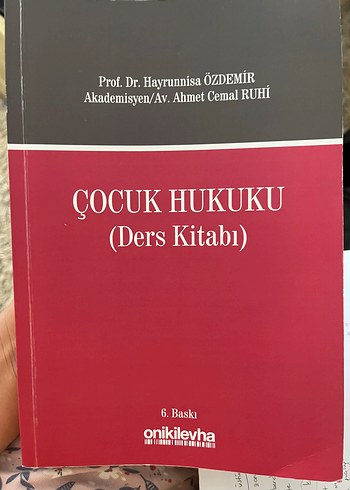 Çocuk Hukuku Ders Kitabı - Prof. Dr. Hayrunnisa Özdemir