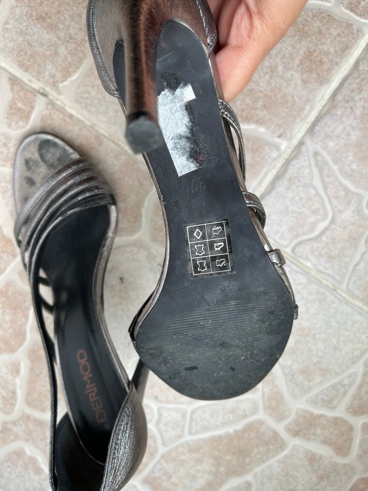 Derimod Gri Topuklu Kadın Ayakkabı - Görsel 5