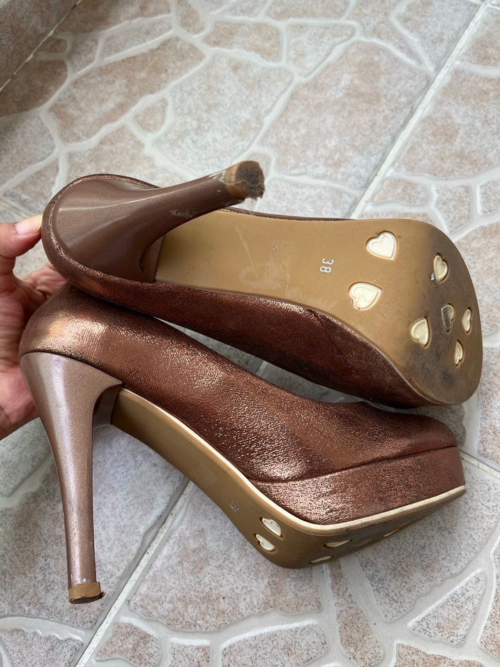 Kahverengi Parlak Platform Topuklu Kadın Ayakkabı - Görsel 5