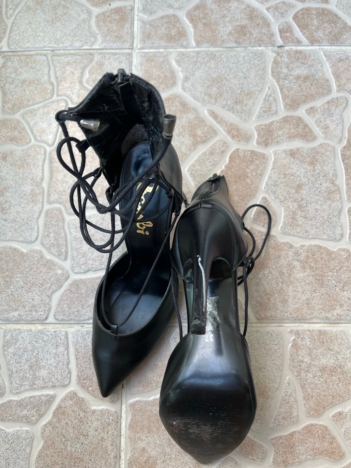 Siyah Stiletto - Görsel 3