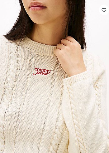 l Beden beyaz Renk TOMMY JEANS YENİ SEZON Nakışlı Beyaz Triko örme crop Kazak