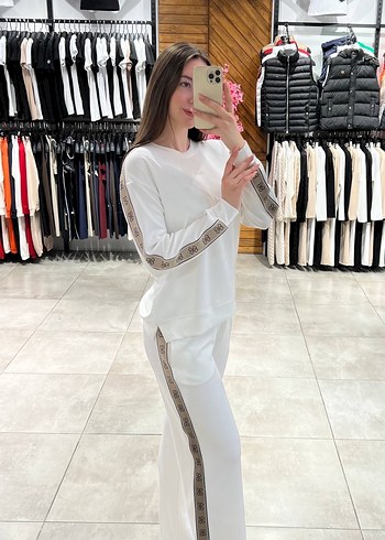 Guess GUESS Beyaz Kadın BOL PAÇA Eşofman Takımı
