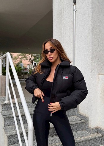 tommy hilfiger Siyah Mini Şişme Kadın Kışlık Mont - Görsel 3