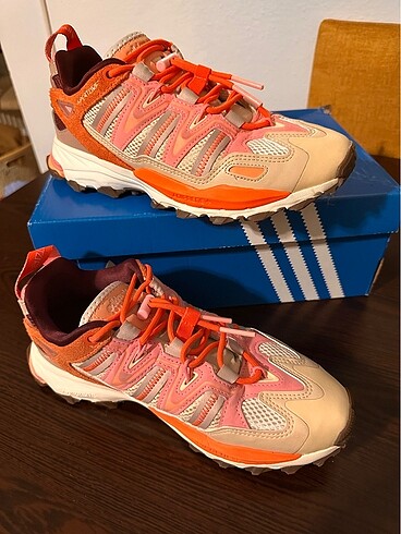38 Beden turuncu Renk Adidas Hyperturf W
