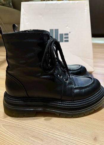 Siyah Platform Topuklu Kadın Botu Elle - Görsel 6