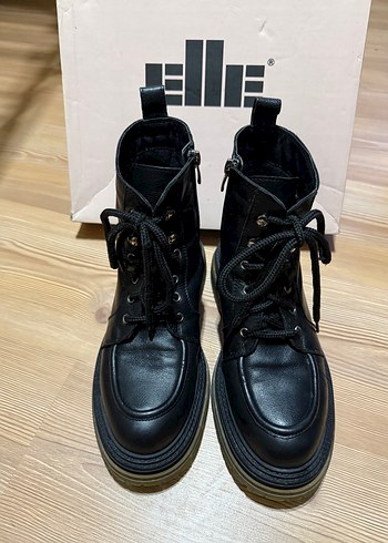 Siyah Platform Topuklu Kadın Botu Elle - Görsel 2