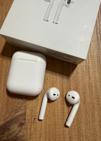 Apple Airpods 1/2 Beyaz Kablosuz Kulaklık ve Şarj Kutusu - Görsel 2