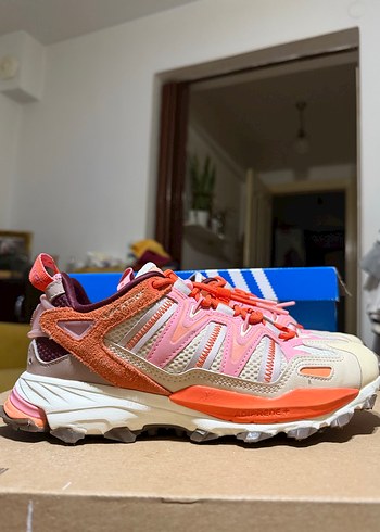 Adidas Hyperturf - Görsel 2