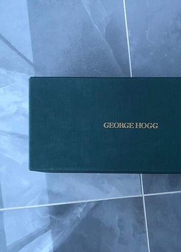 George Hogg kadın babet