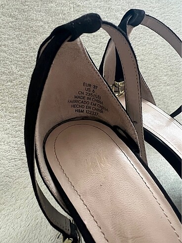 37 Beden H&M marka topuklu sandalet