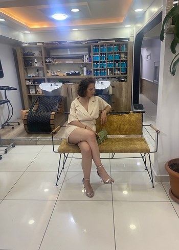 Bej V Yaka Kısa Kollu Kadın Tulum - Görsel 2