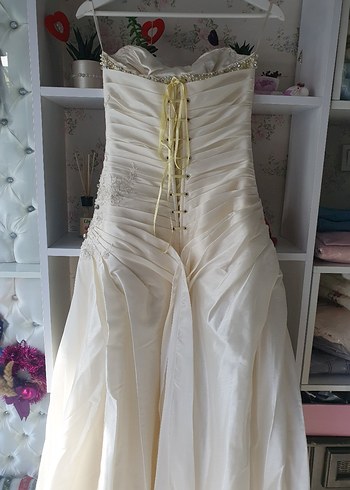 İnci Detaylı Straplez Prenses Gelinlik - Görsel 3