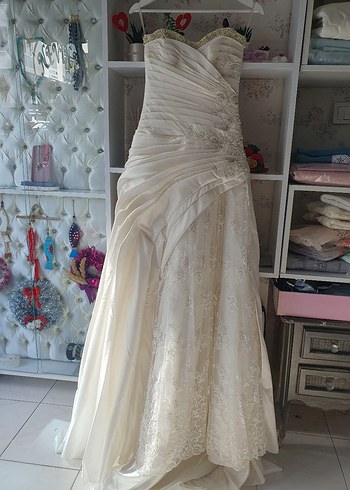 İnci Detaylı Straplez Prenses Gelinlik - Görsel 9