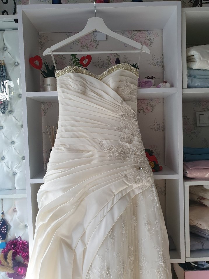 İnci Detaylı Straplez Prenses Gelinlik - Görsel 2