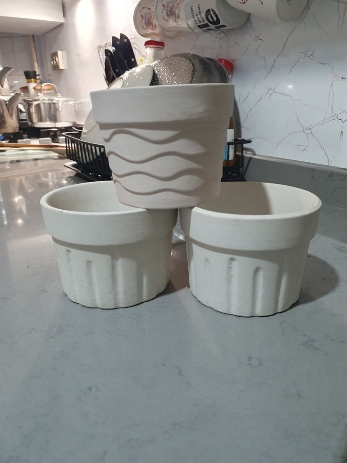 Beyaz ve Gri Desenli Seramik Vazo Seti - Görsel 2