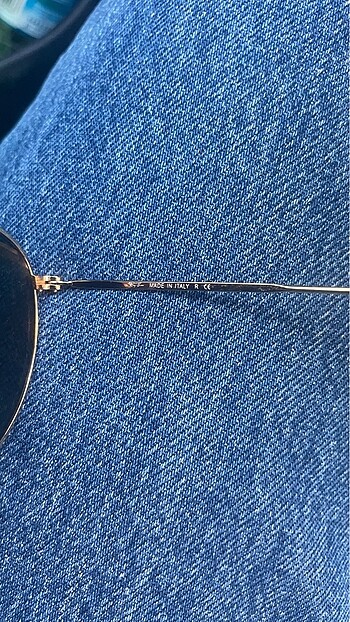 Beden Rayban 3447