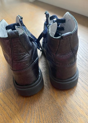 Laciver Gri tonu Deri Kız Botları Bağcıklı - Görsel 2