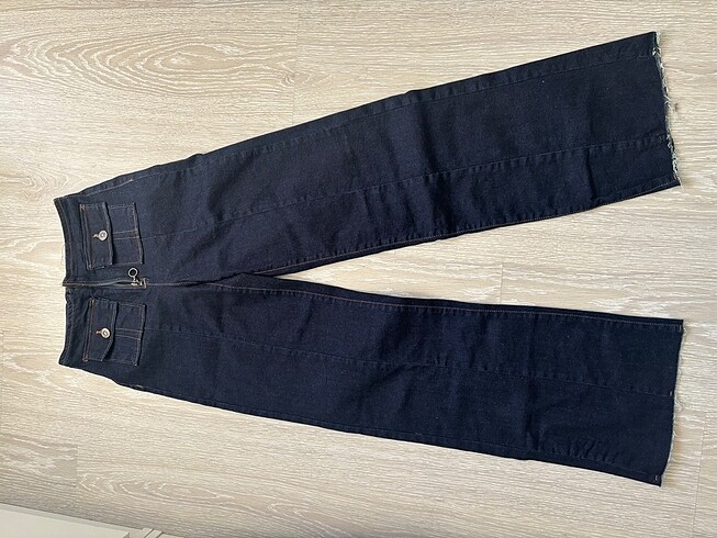 Stradivarious jeans bol paça