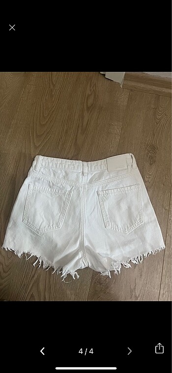 xs Beden beyaz Renk Stradivarius jean şort