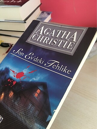 Beden AGATHA CHRISTIE