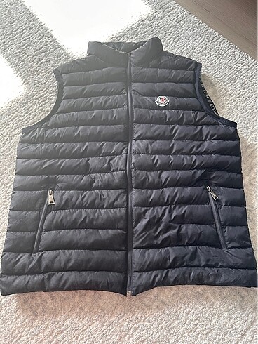 Moncler yelek