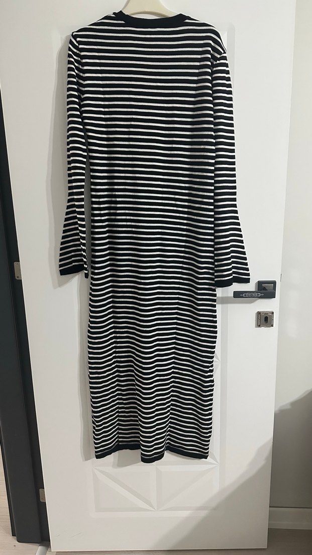 Uzun Kollu Siyah Çizgili Kadın Elbise - Görsel 4