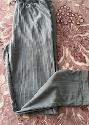 Gri Pilili Kadın Kumaş Pantolon - Görsel 2