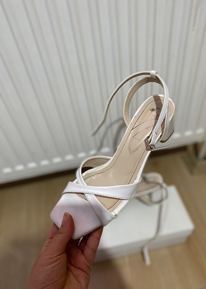 Topuklu ayakkabı - Görsel 3