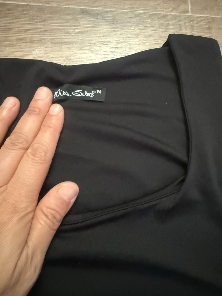 Siyah Kadın Kolsuz Atlet - Görsel 2