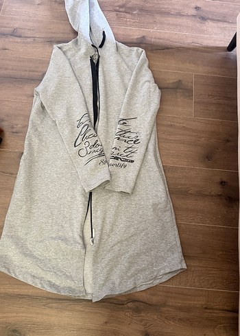 Kadın Gri Kapüşonlu Fermuarlı Uzun Sweatshirt - Görsel 2