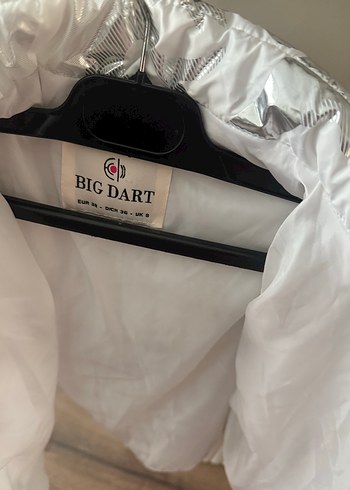 Kadın Beyaz Kürklü Kısa Mont - Görsel 3