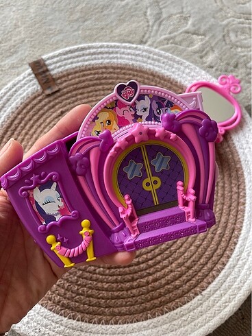  Beden Pony mini sahne