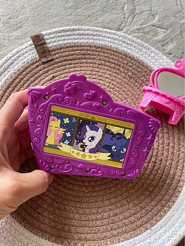  Beden Renk Pony mini sahne