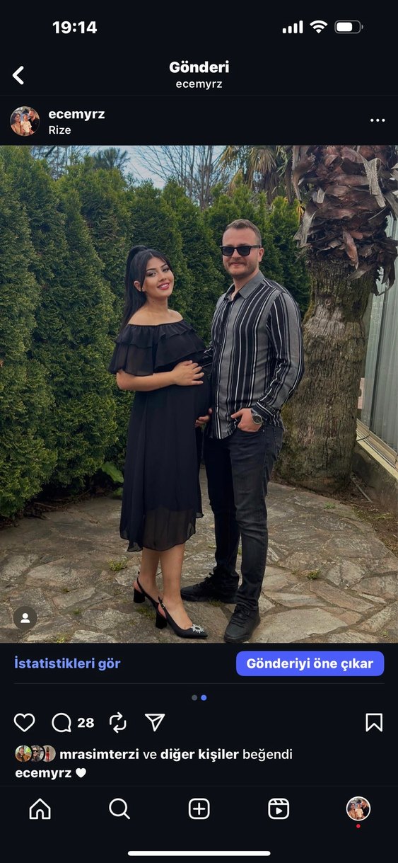 Siyah Uzun Fırfırlı Kayık Yaka Elbise - Görsel 3