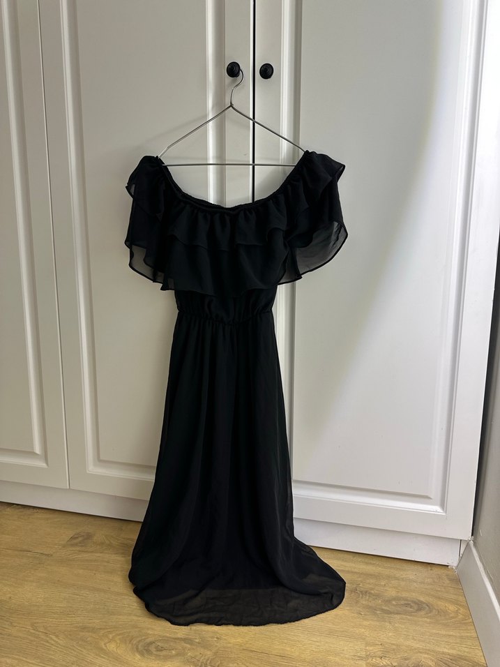 Siyah Uzun Fırfırlı Kayık Yaka Elbise - Görsel 2