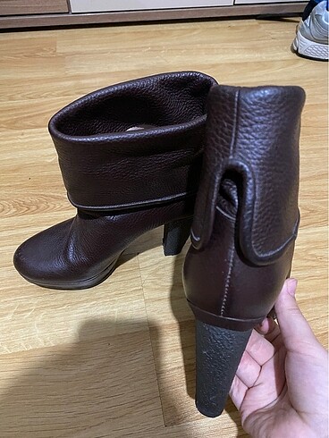 Vera Wang Vera gomma kadın topuklu bot