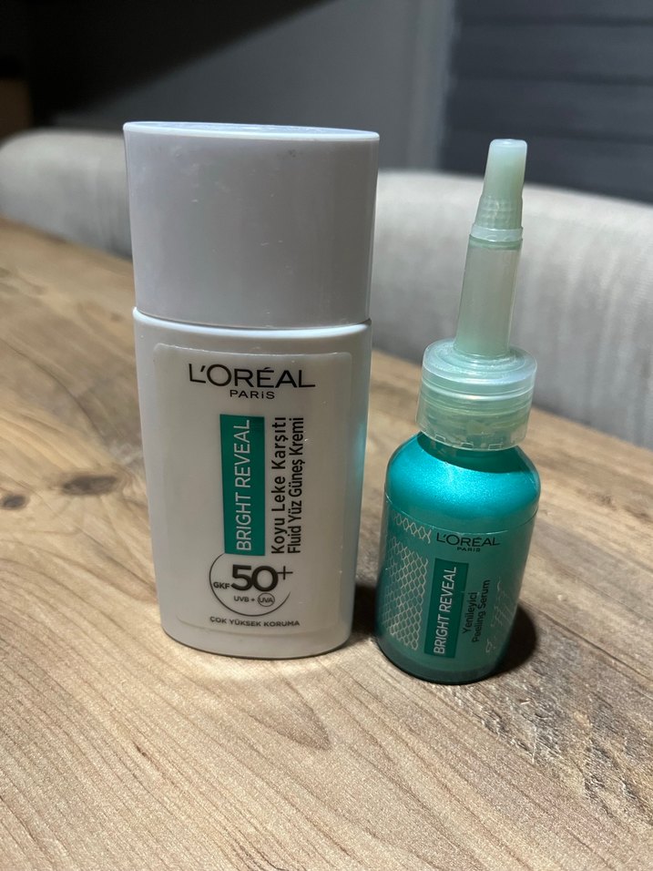 L'Oréal Bright Reveal Güneş Koruyucu SPF 50+ Kadın - Görsel 2