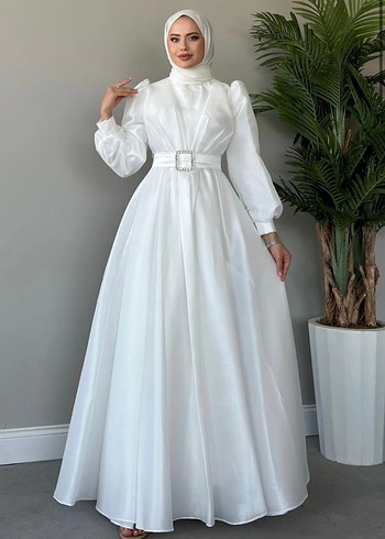 Beyaz Uzun Kollu Yüksek Yakalı Tesettür Abiye - Görsel 3