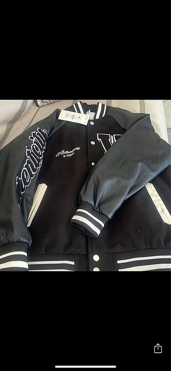 s Beden siyah Renk Bershka bomber ceket