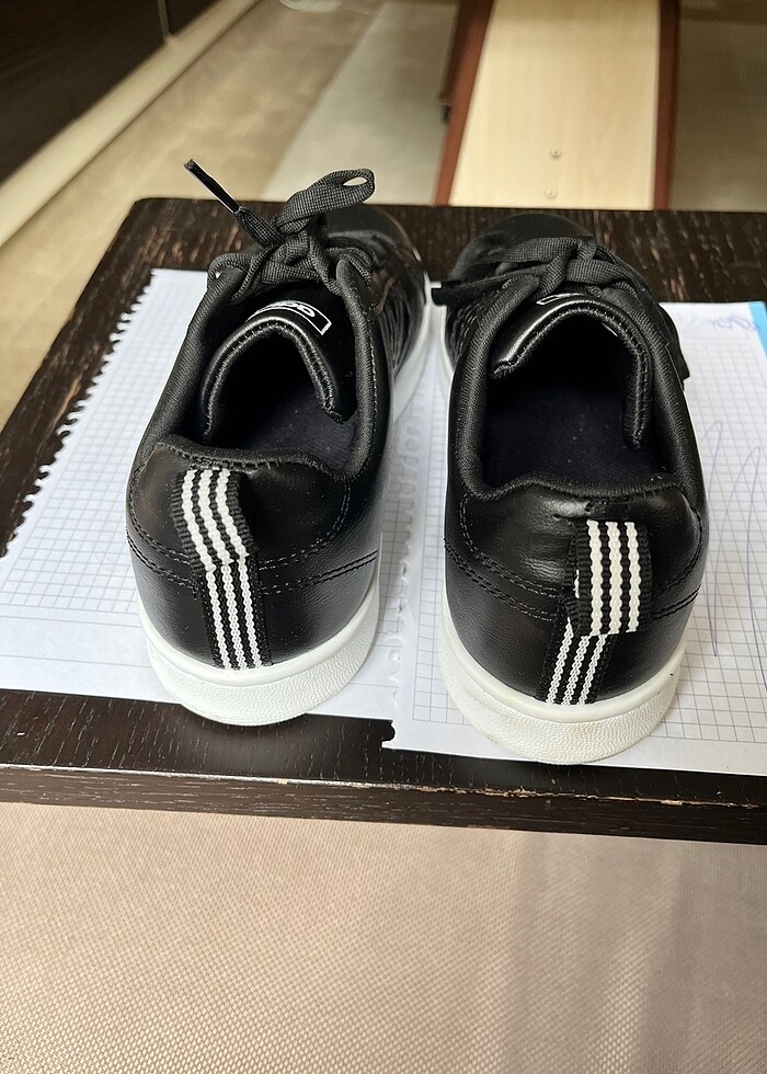 Adidas Unisex Siyah Ayakkabı 37numara - Görsel 4