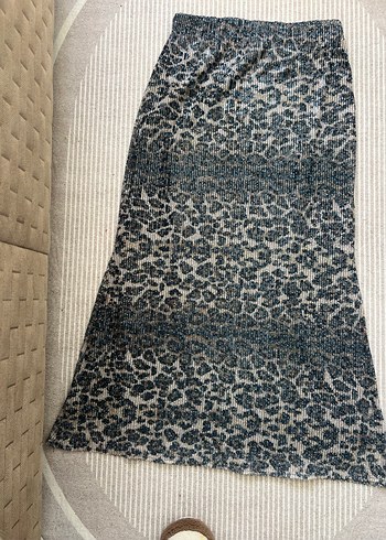 Gri Yılan Desenli Uzun Etek - Görsel 2