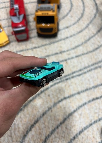 Renkli Oyuncak Araba Seti - Görsel 8