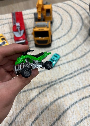 Renkli Oyuncak Araba Seti - Görsel 7