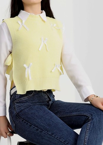 Sarı Nakışlı Triko Kolsuz Süveter - Görsel 3
