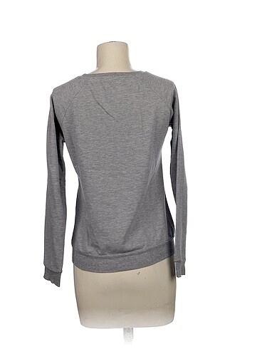 m Beden PreLoved Sweatshirt %70 İndirimli.