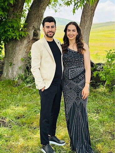 Diğer Siyah işlemeli abiye