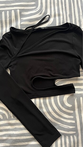 Siyah crop
