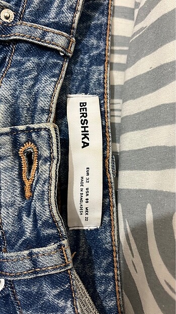 32 Beden Bershka jean
